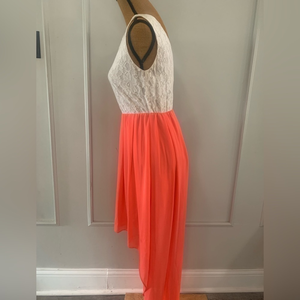 Alythea High-low Sleeveless Dress - Picture 3 of 12